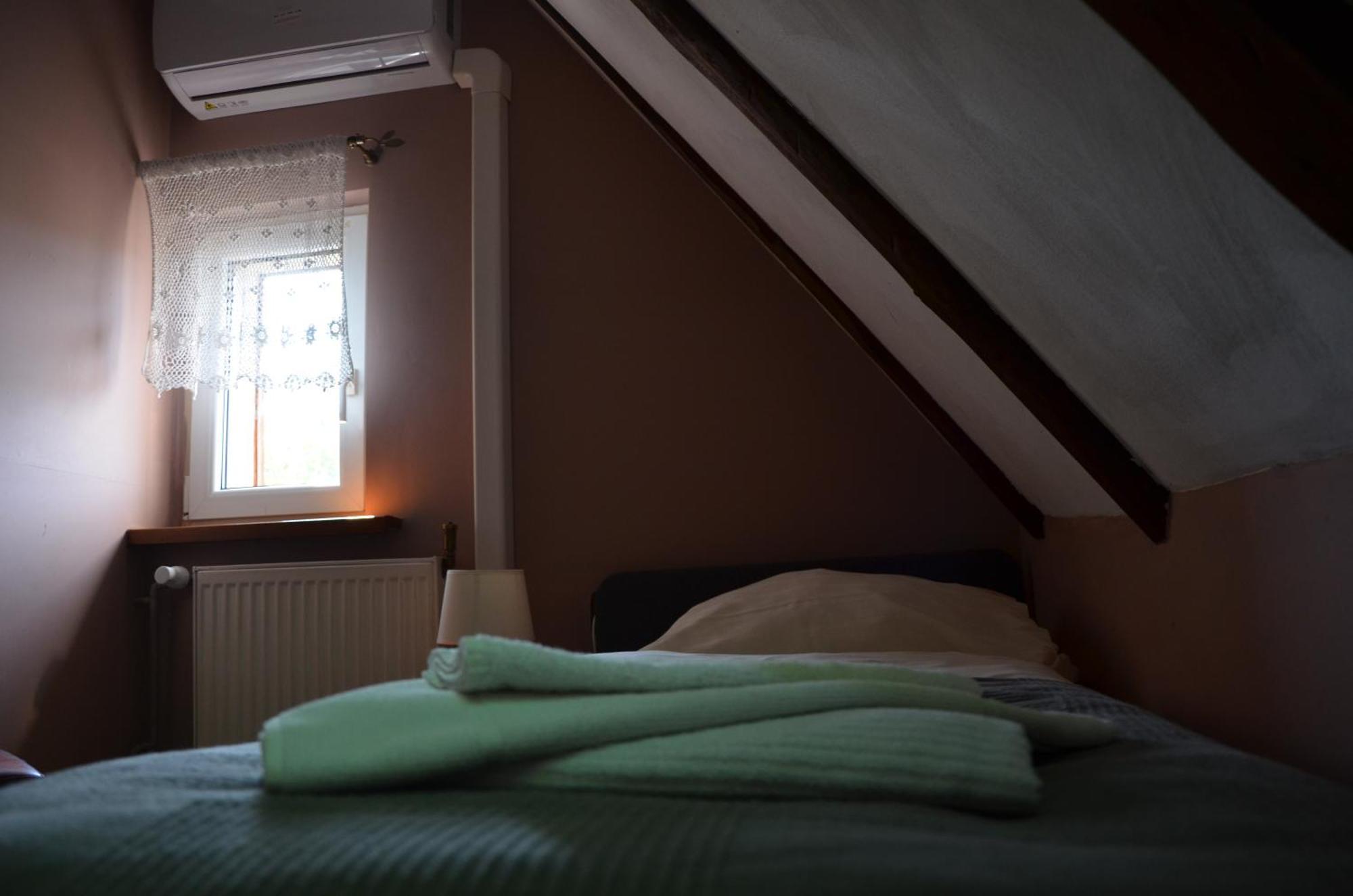 Pensjonat Zielony Dom Boleslawiec  Buitenkant foto